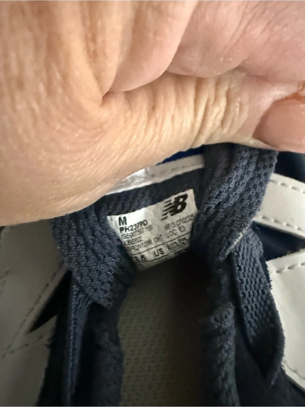 New Balance kids navy
